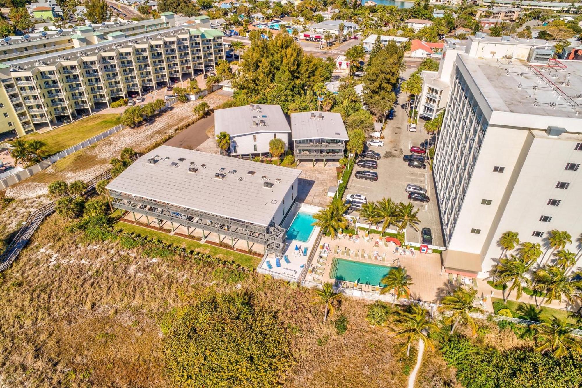 Sand Dunes Townhome C1 St. Pete Beach Exterior photo