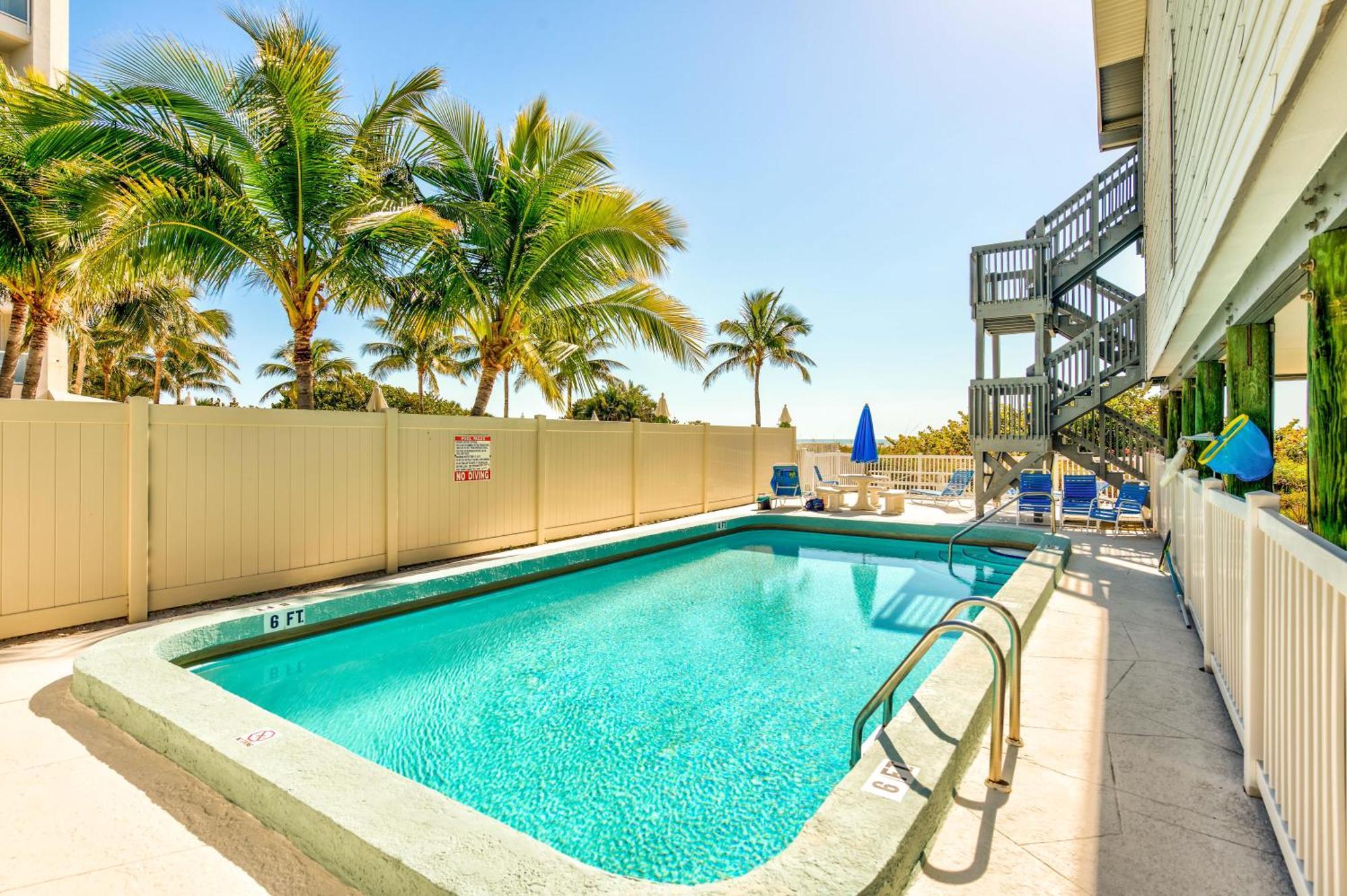 Sand Dunes Townhome C1 St. Pete Beach Exterior photo