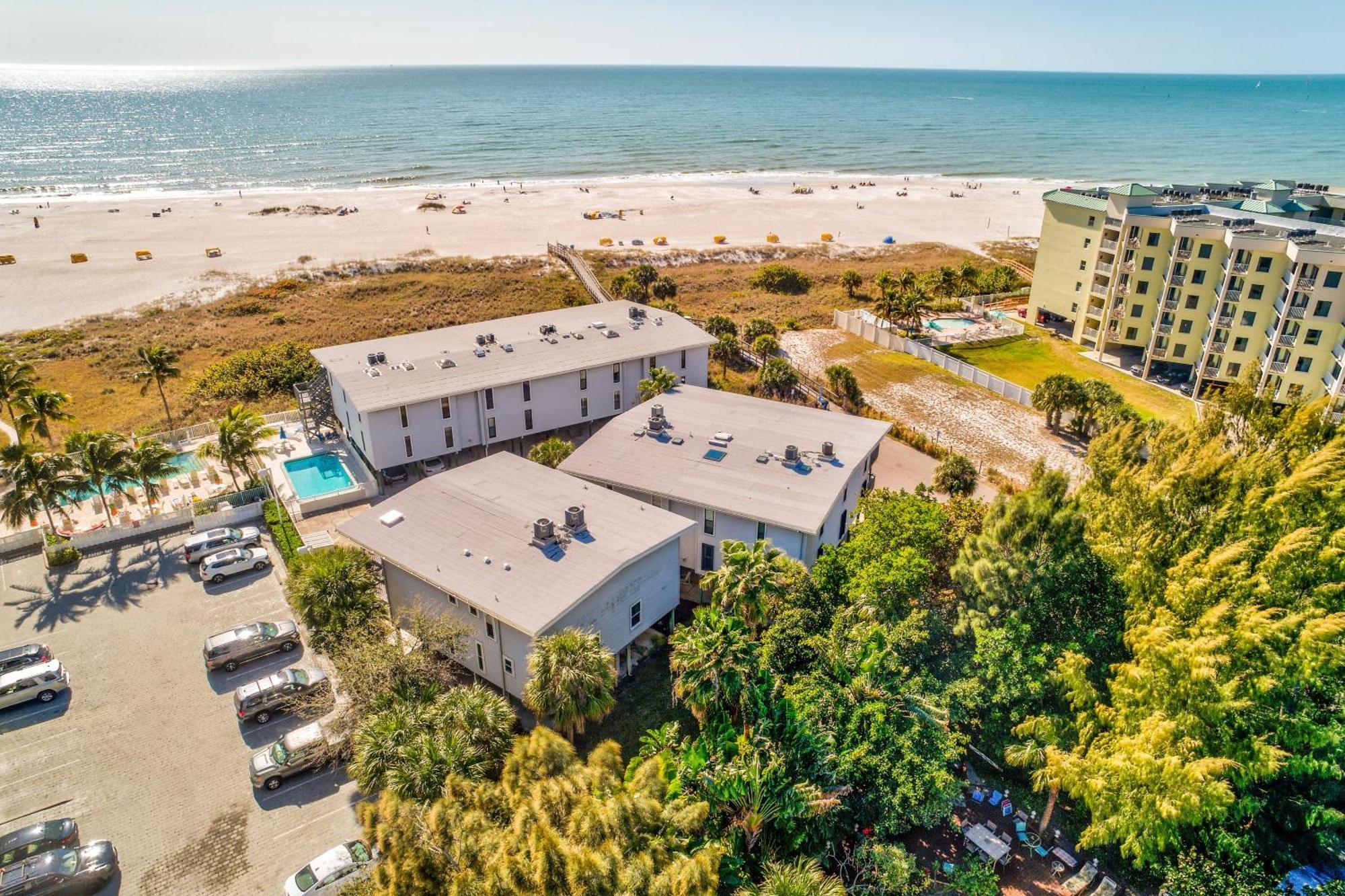 Sand Dunes Townhome C1 St. Pete Beach Exterior photo