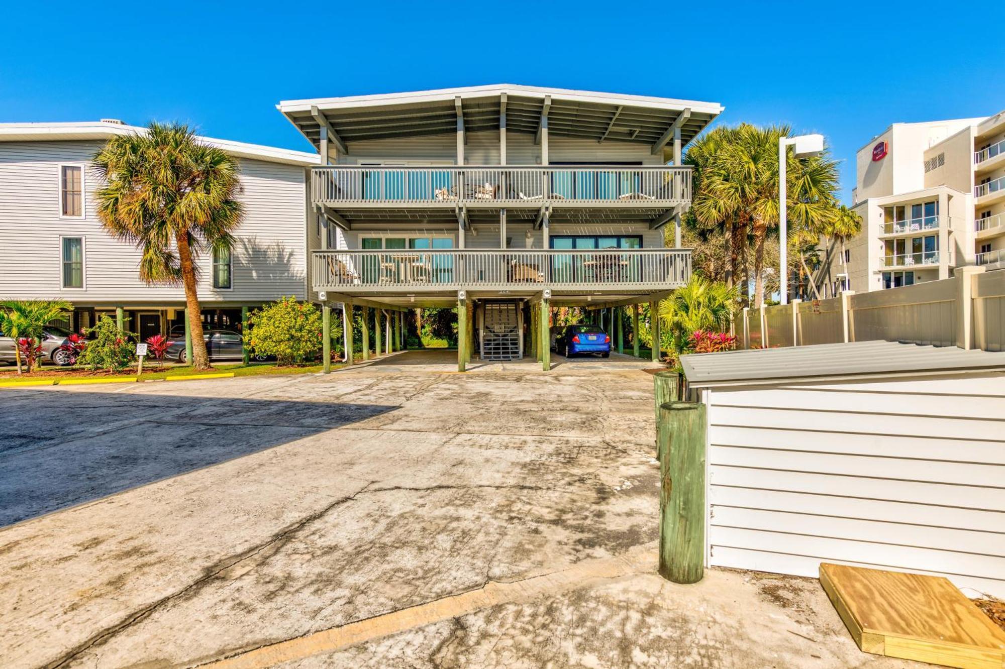 Sand Dunes Townhome C1 St. Pete Beach Exterior photo